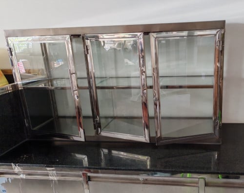 ទូរកញ្ចក់អ៊ីណុក 1.3*0.4*0.7m