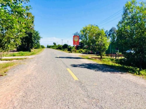 ដីលក់ជាប់ផ្លូវកៅស៊ូ30ម