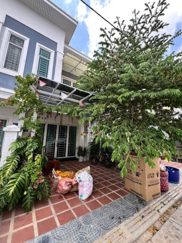 ផ្ទះលក់បន្ទាន់ 42000$