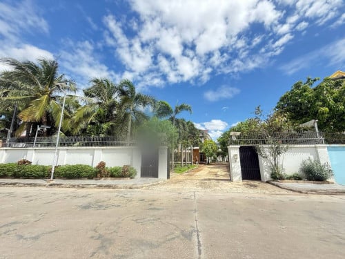 ជួល 5000$ , for rent