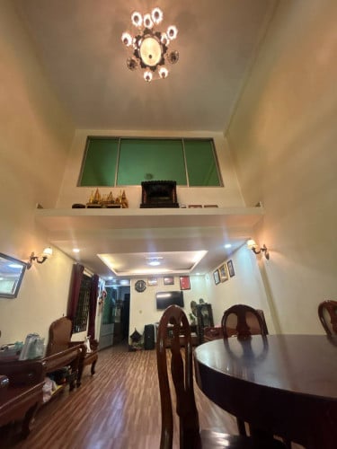 ផ្ទះល្វែងលក់ (រកសុីក៍បានជួលអោយចិនក៍បាន700$)