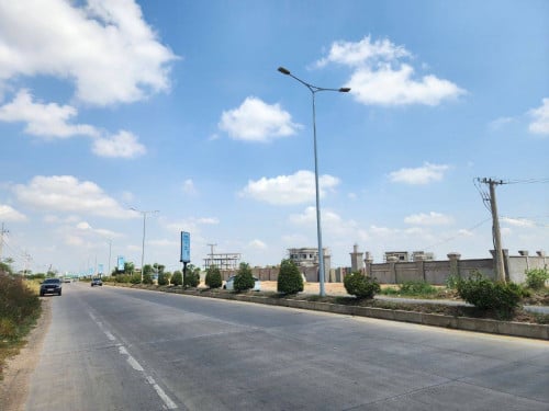 ដីលក់លេីផ្លូវក្រវ៉ាត់ក្រុងទី៣ ជិតច្រកចូលព្រលានថ្មី TIA /KTI