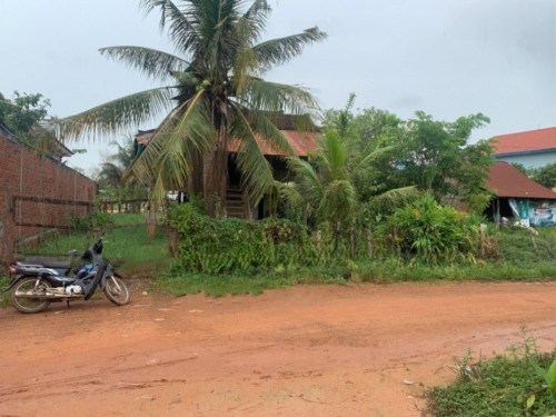 ๐ฆHouse Available for Urgent Sale at a Special Price (Negotiable).