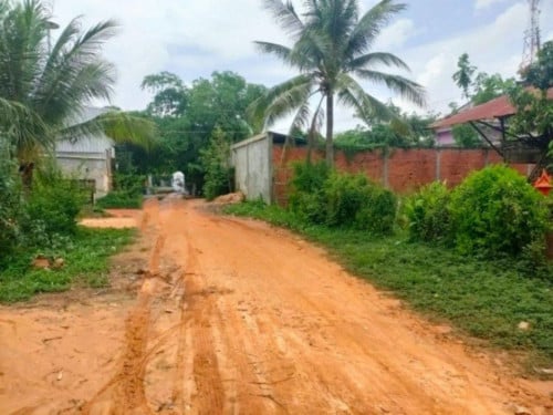 ๐ฆHouse Available for Urgent Sale at a Special Price (Negotiable).