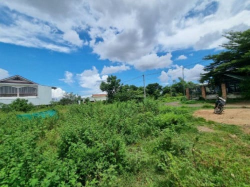 ๐ฆLand Available for Urgent Sale at a Special Price (Negotiable).