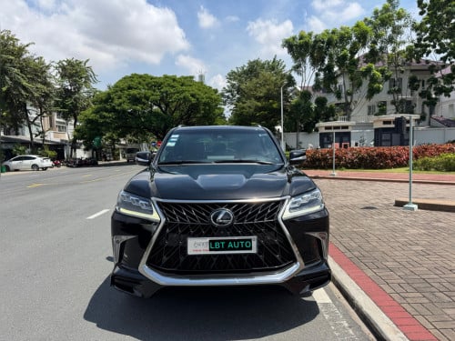 Lexus lx570 2019 super sport Arab