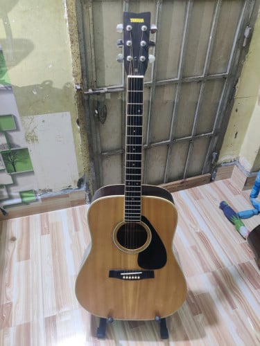 លក់ហ្គីតាfg201B