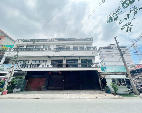 ផ្ទះសម្រាប់ជួល | House for Rent