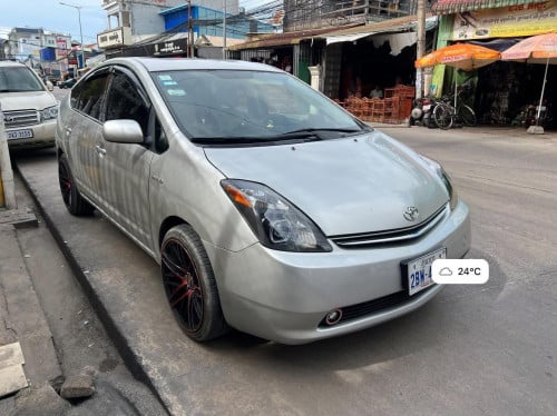 ឡានថ្មី​ PRIUS 05  ម្ចាស់ដេីម