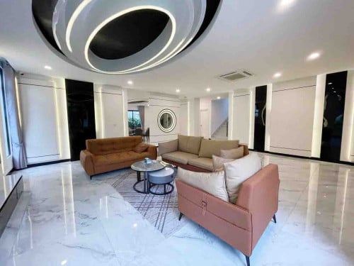 🏠ផ្ទះវីឡាឃ្វីនសម្រាប់លក់ នៅក្នុងបុរីជីបម៉ុងលែនម៉ាក៦០ម៉ែត្រ​