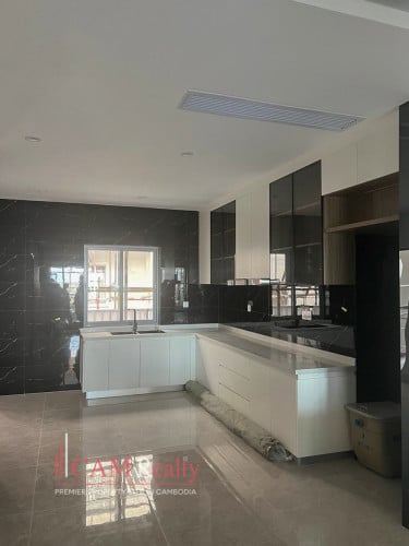 9 Floors Commercial Building For Rent in Chroy Changvar offers modern functionality and comfort.