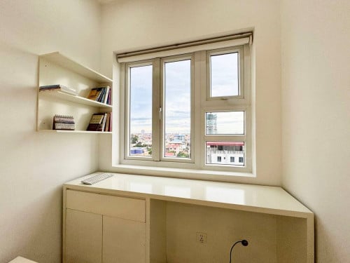 Beautiful Studio Room for Rent $350/Mth