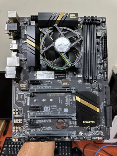 CPU i5 6500 + GIGABYTES Z170X