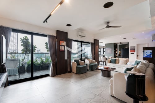 Modern 3 Bedrooms For Rent A Minute From Independence Monument.