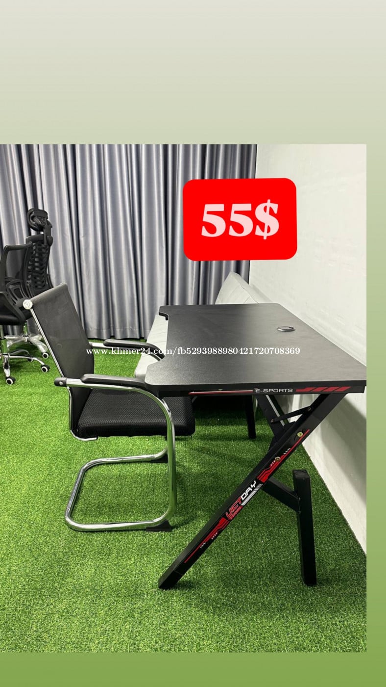 table set with office chairs ( games table )