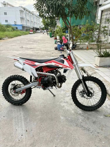 ម៉ូតូលក់ កម្លាំង 125Cc សាំងសុទ្ធ 4លេខ