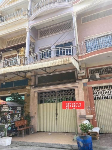 ផ្ទះជួលស្នាក់នៅជិតផ្សារទឹកថ្លា ស្ពានដីហុយ មាន 5បន្ទប់គេង 5បន្ទប់ទឹក / ផ្ទះបាយ 2 350$/ខែ (អត់សម្ភារៈ)