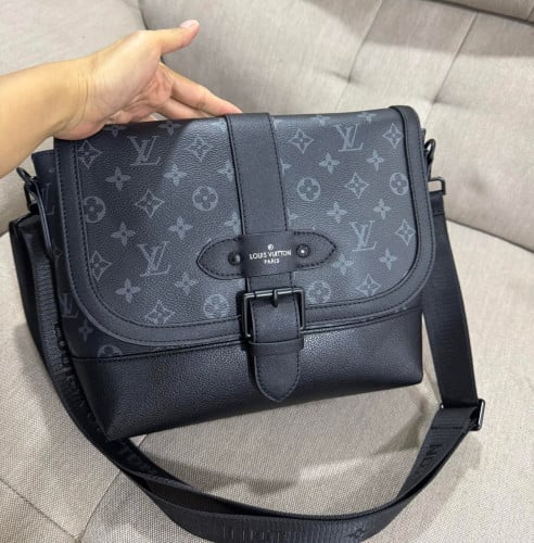 កាបូបស្បែកសុទ្ធនៅ98%