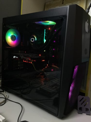 ចង់លក់​ i7 8700k 280$