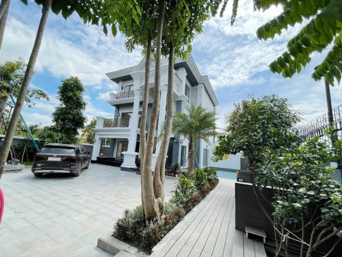 វីឡាអាងហែលទឹកសម្រាប់លក់ | Swimming pool Villa for sale in Khan Chbar Ampov
