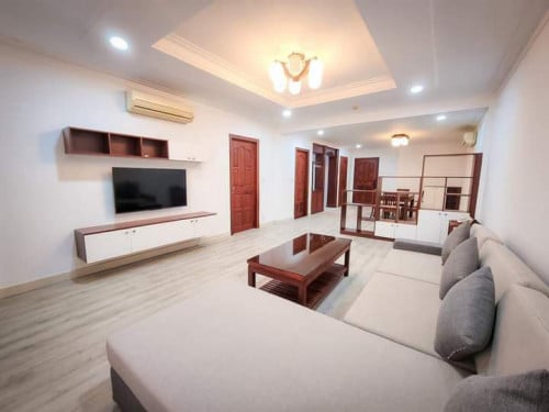 Spacious 1-Bedroom for Rent | BKK1, Phnom Penh