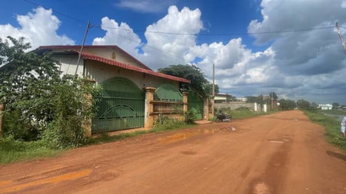 🏦House Available for Urgent Sale at a Special Price (Negotiable).