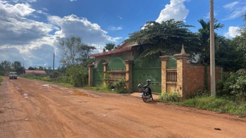 🏦House Available for Urgent Sale at a Special Price (Negotiable).