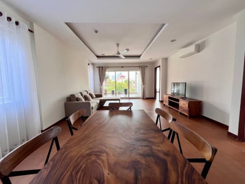 Biggest Three bedroom for rent close to Russian market 🍀