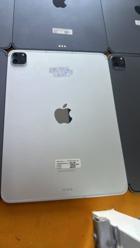 iPad Pro   11  M1  2021  512g   Sim+Wi-Fi  639$
