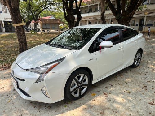 Prius 2016_Option 4 លក់ប្រញាប់