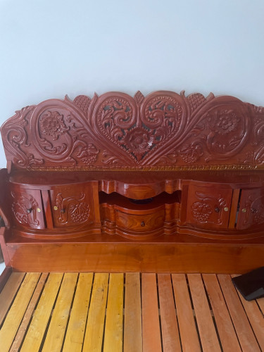 គ្រែប្រអប់ លក់ប្រញ៉ាប់