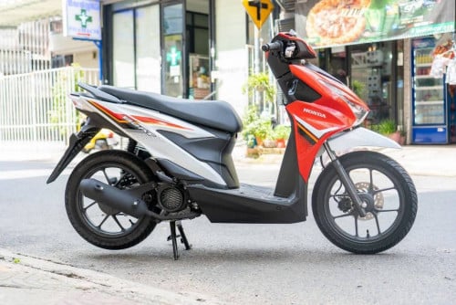 បង់រំលស់ម៉ូតូ