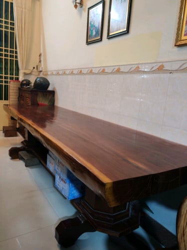 តុធម្មជាតិស្អាត (សម្រាប់អង្គុយហូបបាយ ប្រជុំ ឫដាក់កន្លែងកញ្ជុះ)