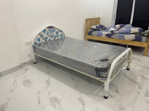 ឆុតគ្រែគេង