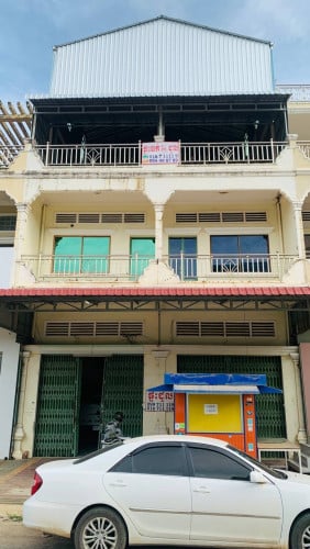 ផ្ទះជួល2ល្វែង ទល់បុខផ្សារទំនើប