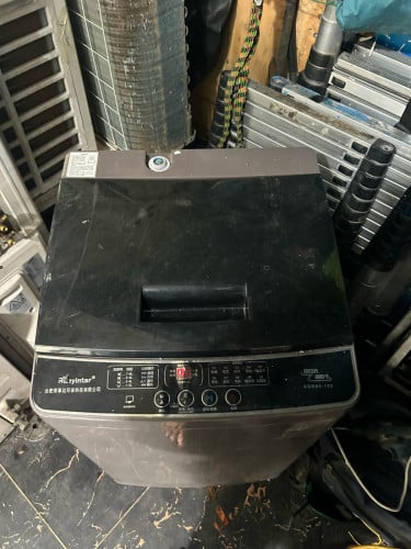 លក់ម៉ាស៊ីនបោកខោអាវ 6គីឡូ ស៊ីភ្លើងតិចល្អនៅដំណើរការប្រើបាននៅស្អាតល្អអាចមកមើលបាន