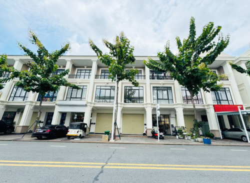 ផ្ទះអាជីវកម្មសម្រាប់ជួល | Shophouse for Rent