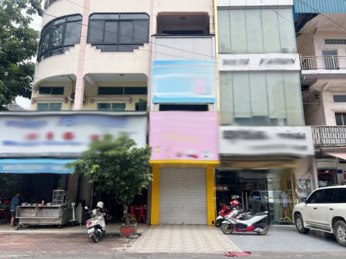 ផ្ទះអាជីវកម្មសម្រាប់ជួល នៅក្បែរផ្សារទូលទំពូង | Shophouse for rent near Toul Tompul market