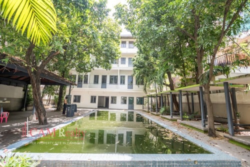 20 Room Boutique Hotel For Rent in Chakto Mukh