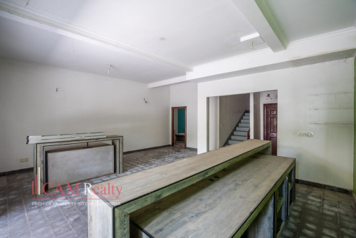 20 Room Boutique Hotel For Rent in Chakto Mukh