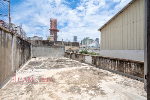 20 Room Boutique Hotel For Rent in Chakto Mukh