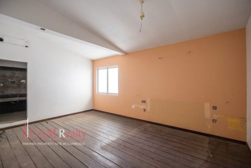 20 Room Boutique Hotel For Rent in Chakto Mukh