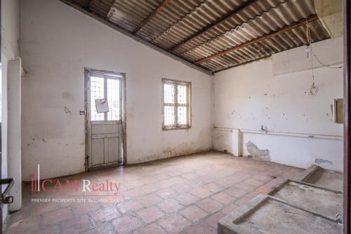 20 Room Boutique Hotel For Rent in Chakto Mukh