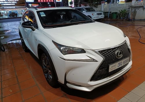 Lexus NX 200T f-sport 2016 very nice car​ ម្ចាស់ដេីមផ្ទាល់ អ្នកជិះផ្ទាល់