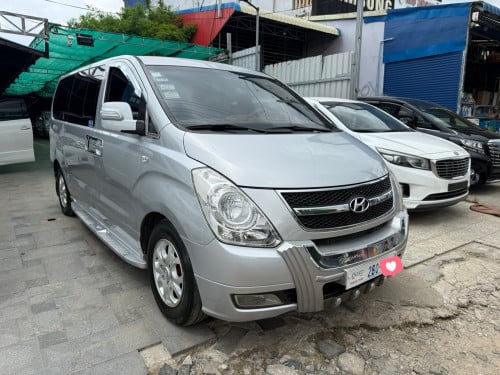 Starex 08 cvxទឹមចូលស្តុកថ្មីសាច់ដែកបាតស្អាតខ្ចីណាស់ម៉ាសុីនអេម