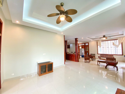 Villa For Rent near Aeon and Naga In Bassac Garden City
