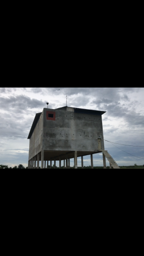 ដីចម្ការនិងផ្ទះត្រជៀកកាំលក់/3200m2