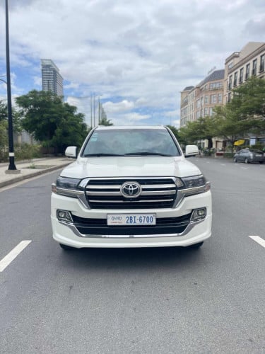 ឡានលក់ប្រញាប់លុយ