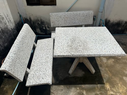 តុកៅអីថ្ម១ទឹក លក់ អាចយកដាក់កន្លែងដី អង្គុយលេហង