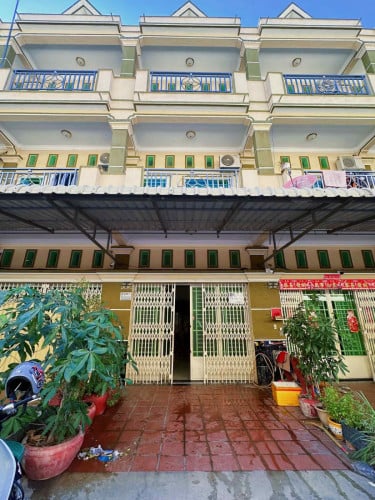 ផ្ទះលក់ 2ជាន់ ទល់មុខ ឆៀកឡាន អូដឹម